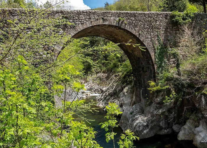Rives De Bourges Lejlighed Burzet