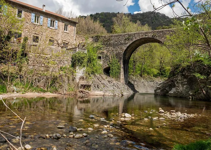 Rives De Bourges Burzet